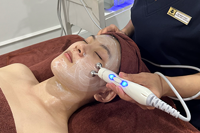 Chăm sóc da chuyên sâu bằng công nghệ RF