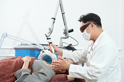 Điều trị sẹo rỗ tận gốc bằng Laser CO2 Fractional