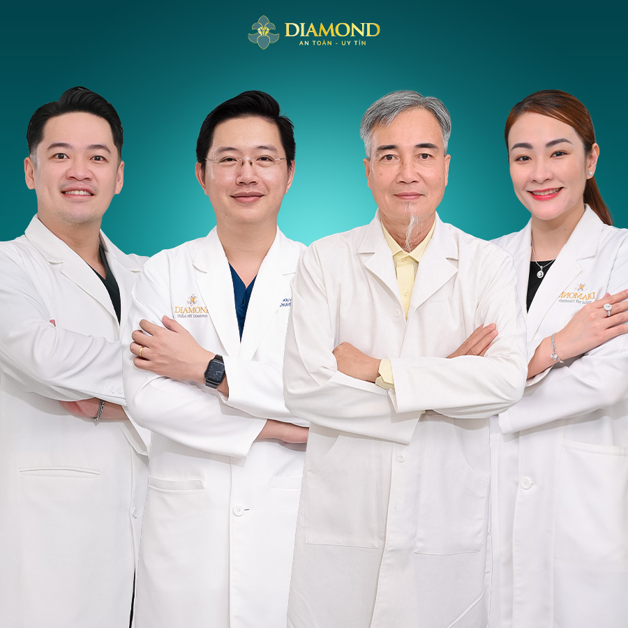 Đội ngũ bác sĩ giàu kinh nghiệm, chuyên môn vững vàng cam kết mang đến dịch vụ thẩm mỹ an toàn và hiệu quả